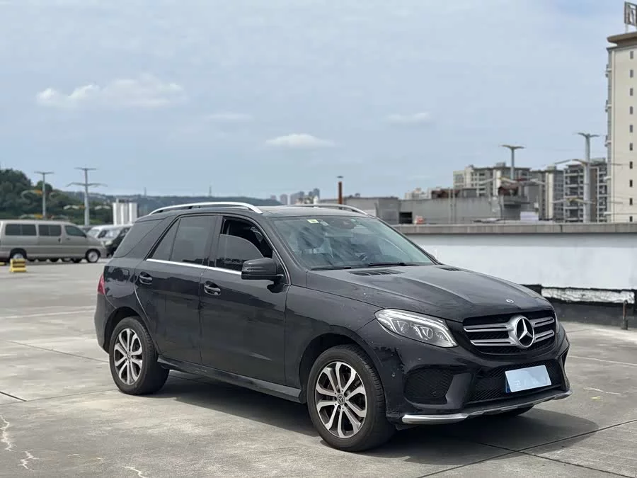 Mercedes Benz GLE (Imported)