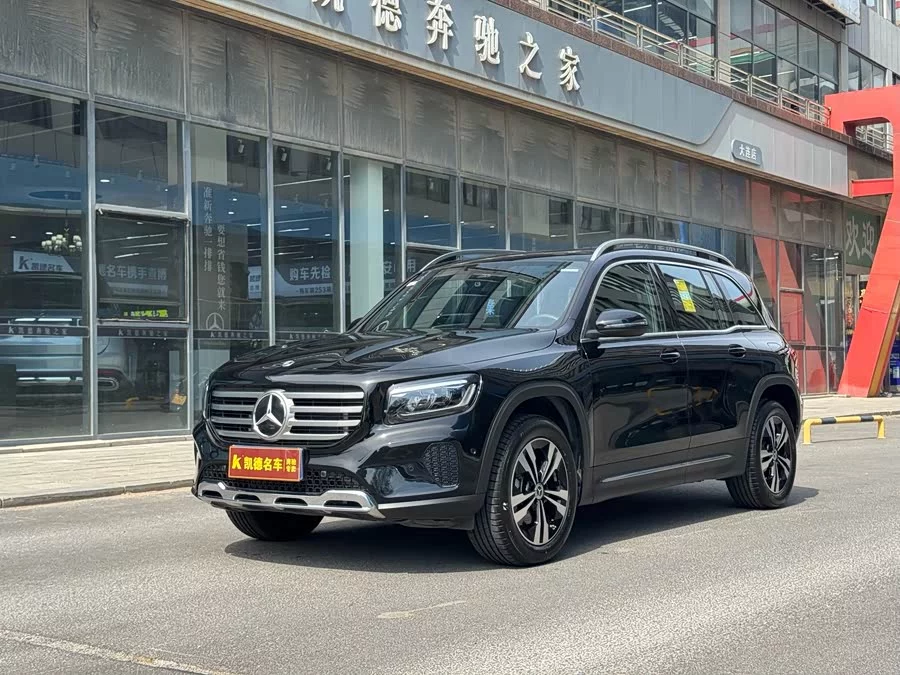 Mercedes Benz GLB