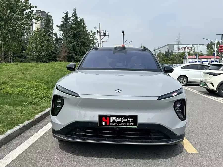 NIO ES6