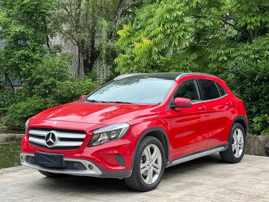 Mercedes Benz GLA