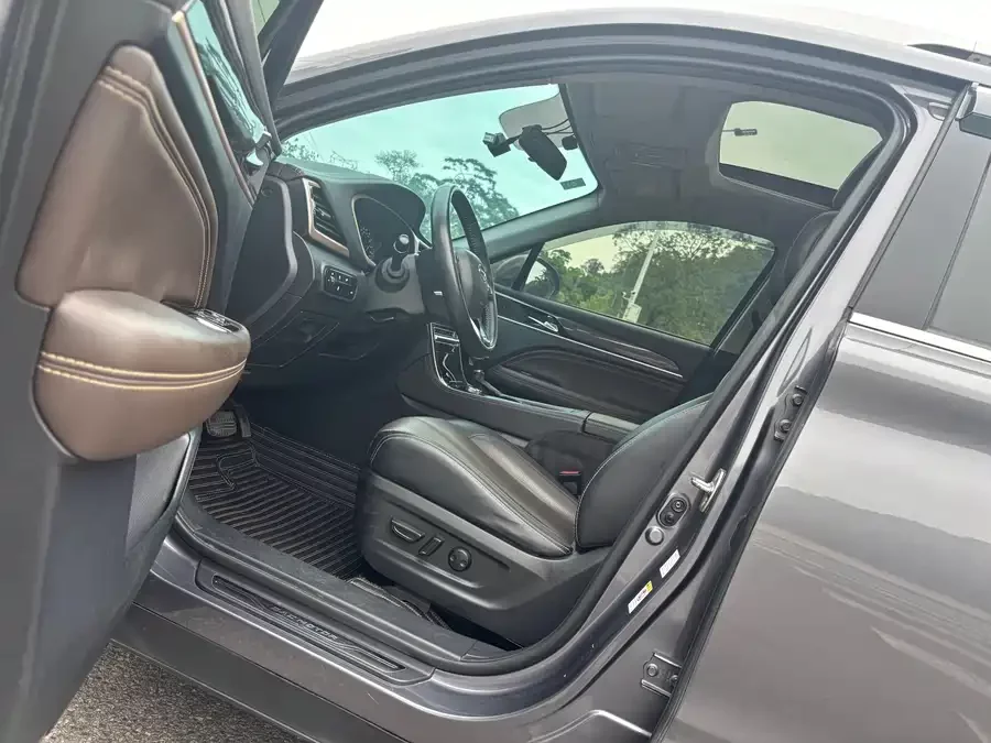 GAC Trumpchi GS5