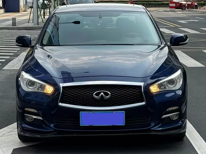 Infiniti Q50L