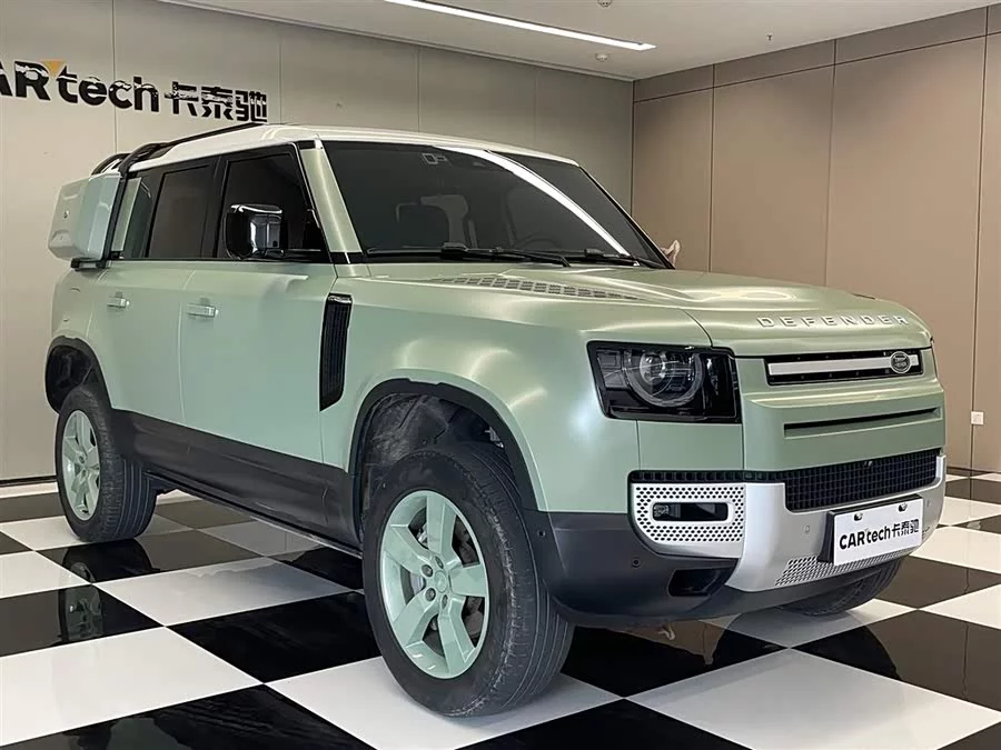 Land Rover guard
