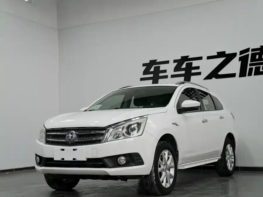 Venucia T70