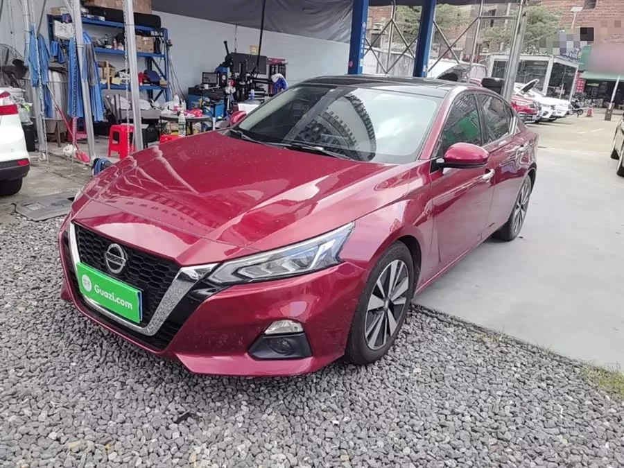 Nissan Teana