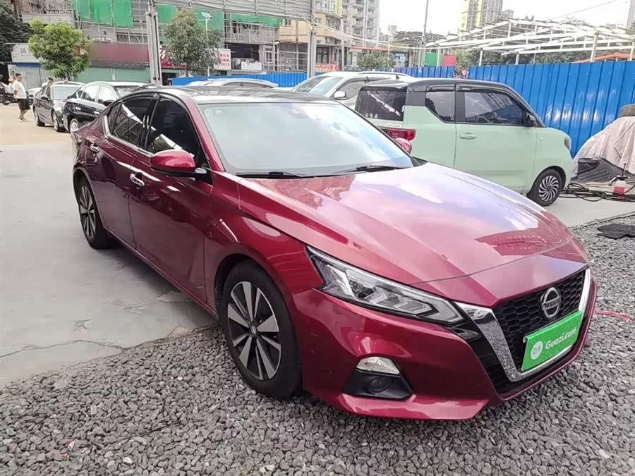 Nissan Teana