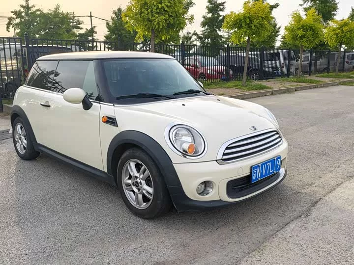 MINI 
