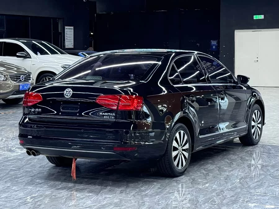 Volkswagen Sagitar