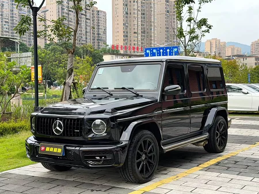 Mercedes Benz G-rated