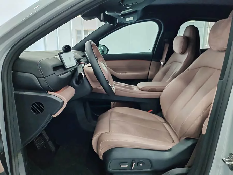 NIO EC6