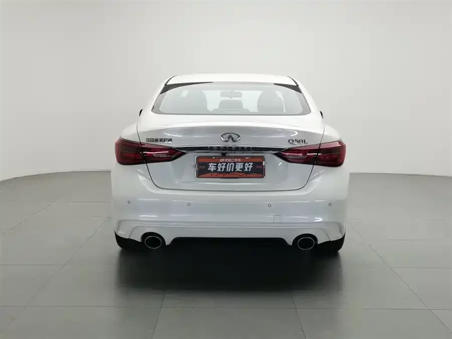 Infiniti Q50L