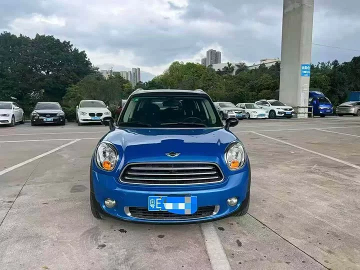 MINI COUNTRYMAN