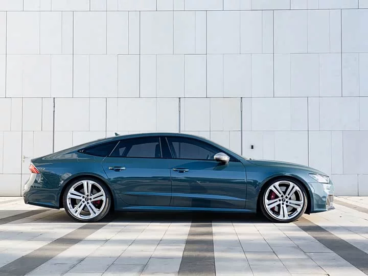 Audi S7