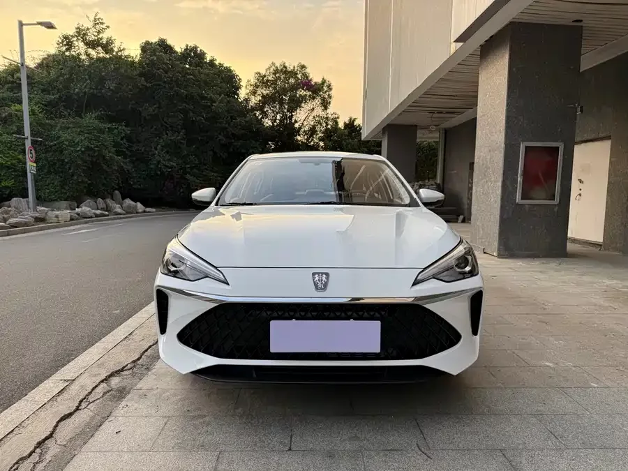 Roewe i5