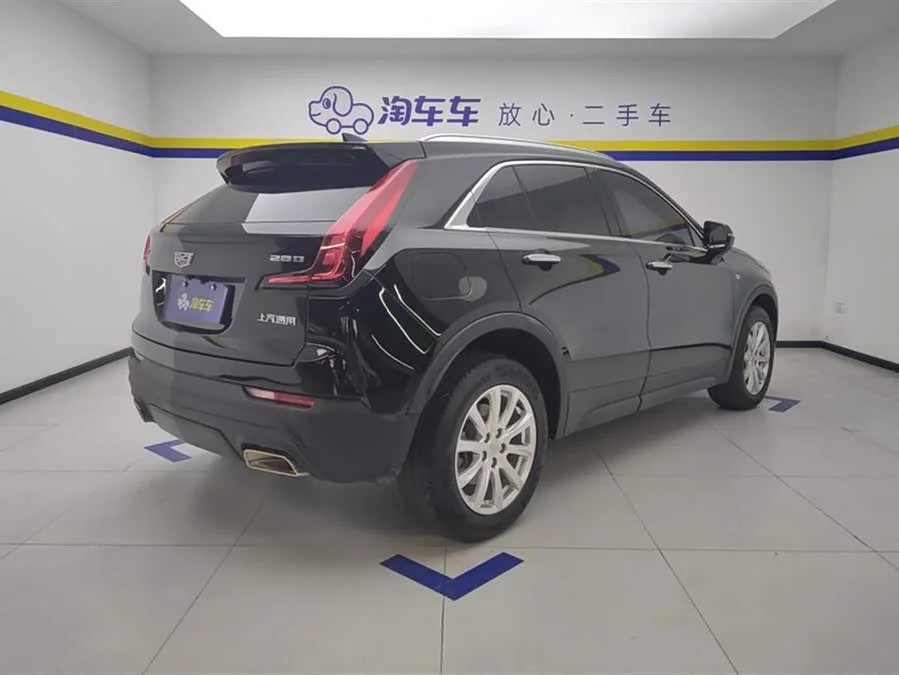 Cadillac XT4