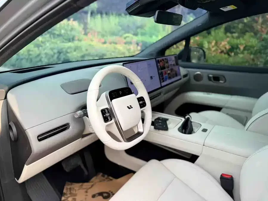 Li Auto i6