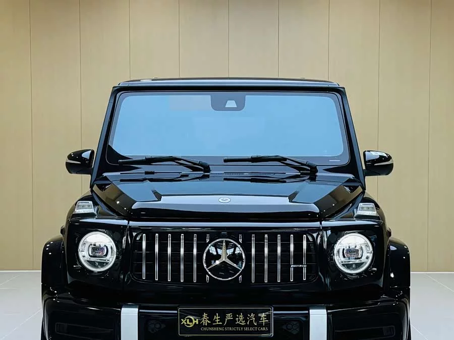 Mercedes Benz G-rated