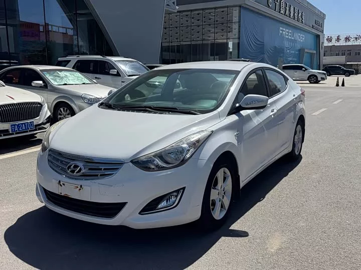Hyundai Elantra