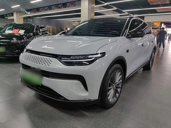 Leapmotor Zero running C11