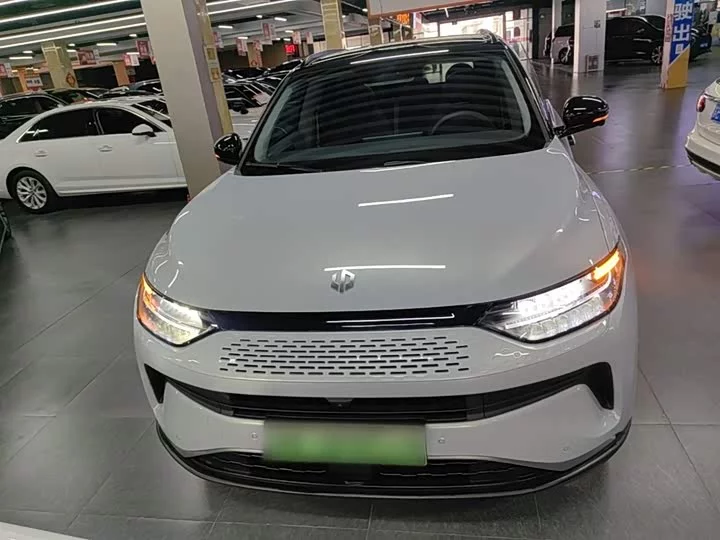 Leapmotor Zero running C11