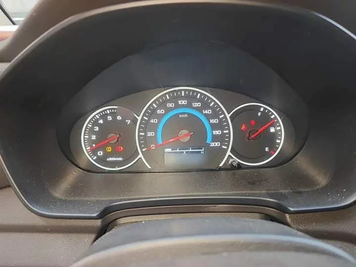 Wuling Hongguang V