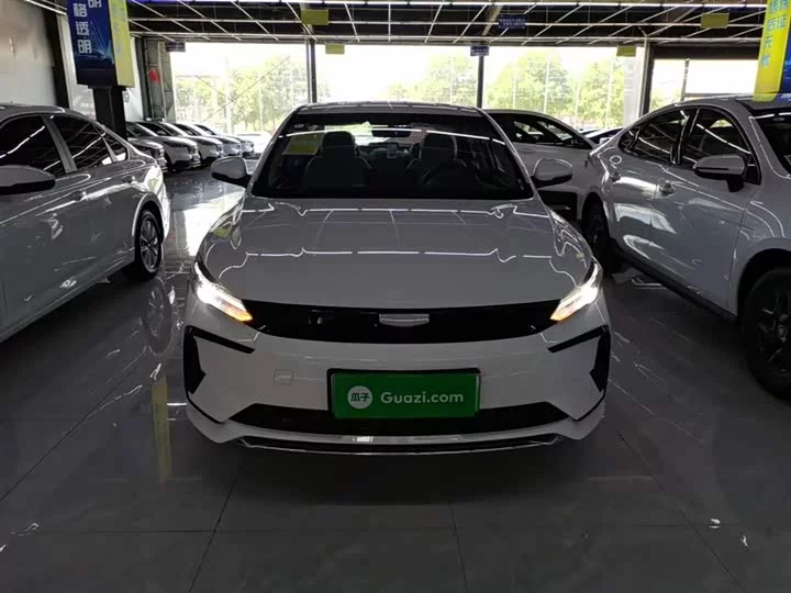 Geely Emgrand L HiP