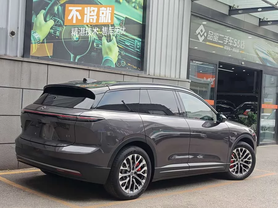 NIO ES6