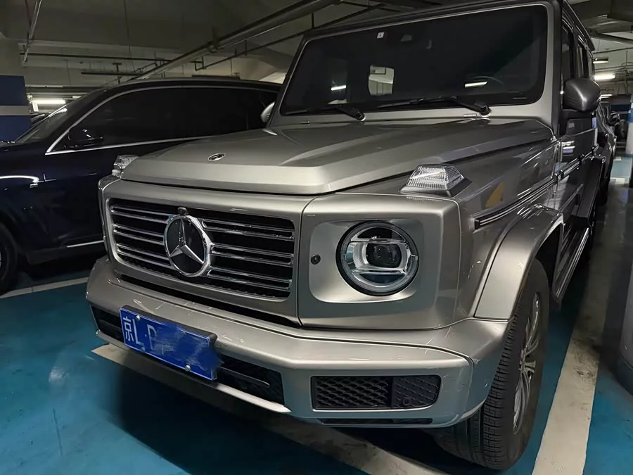 Mercedes Benz G-rated