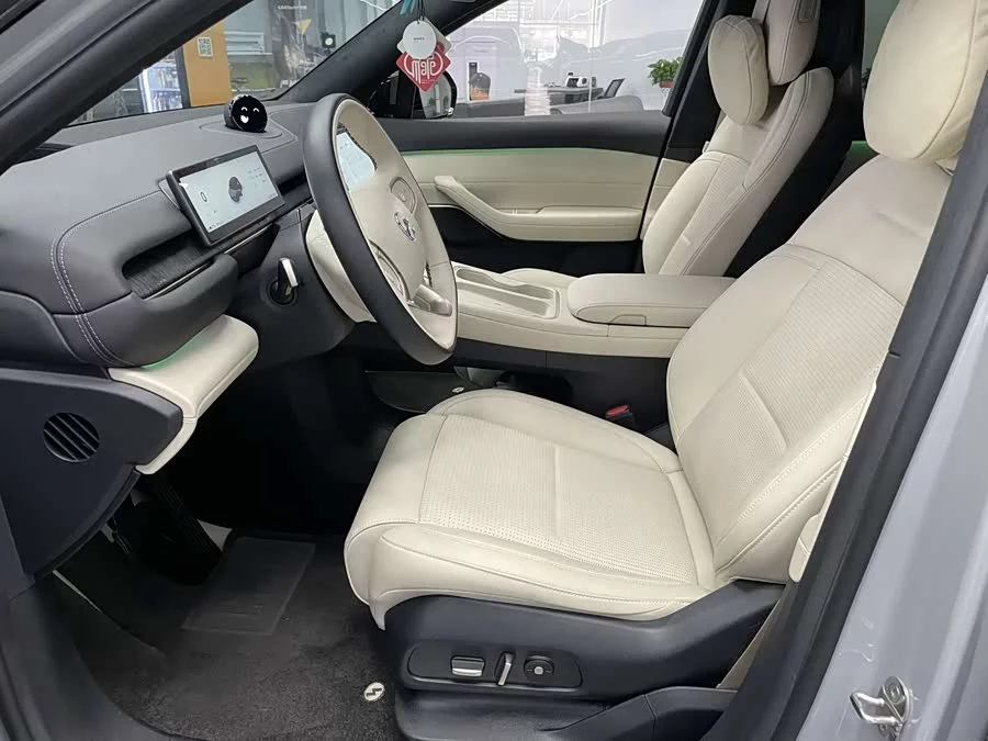 NIO ES6