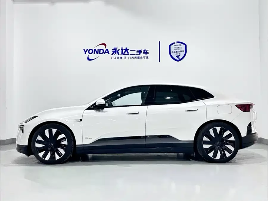Polestar 4