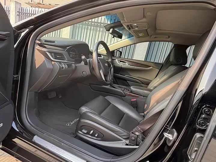 Cadillac XTS