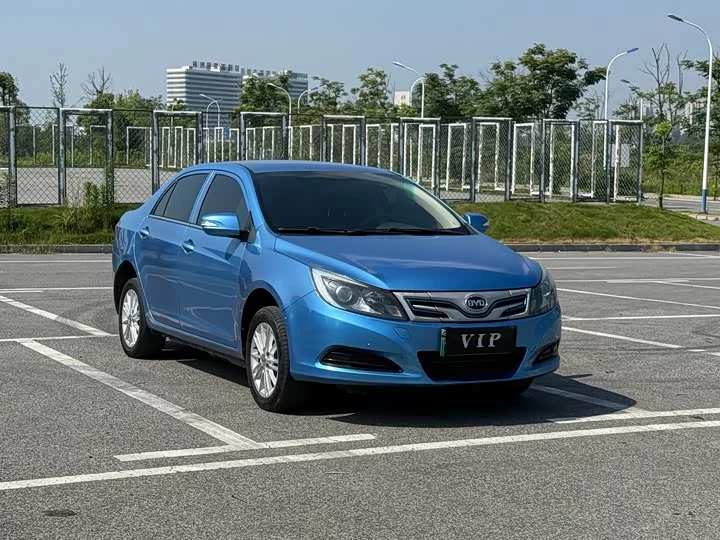 BYD e5