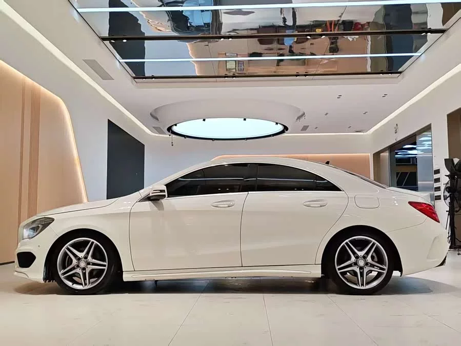 Mercedes-Benz CLA
