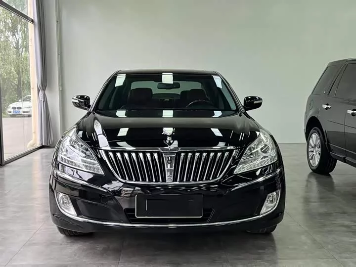 Hyundai Equus