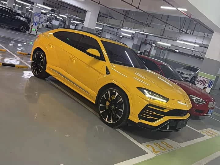 Lamborghini Urus