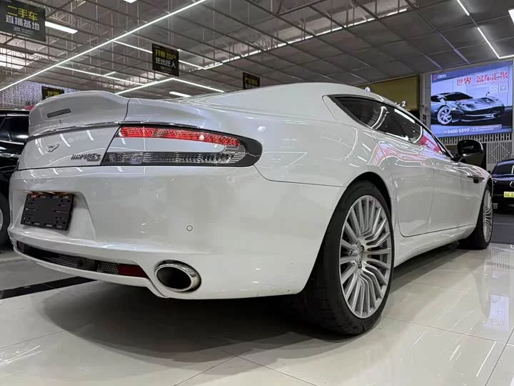 Aston Martin Rapide