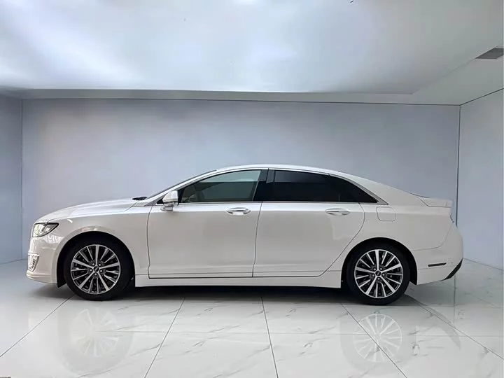 Lincoln MKZ