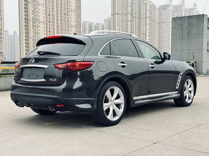 Infiniti FX