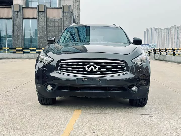 Infiniti FX