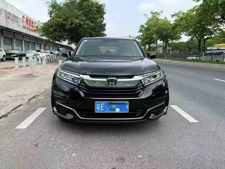 Honda Crown Road