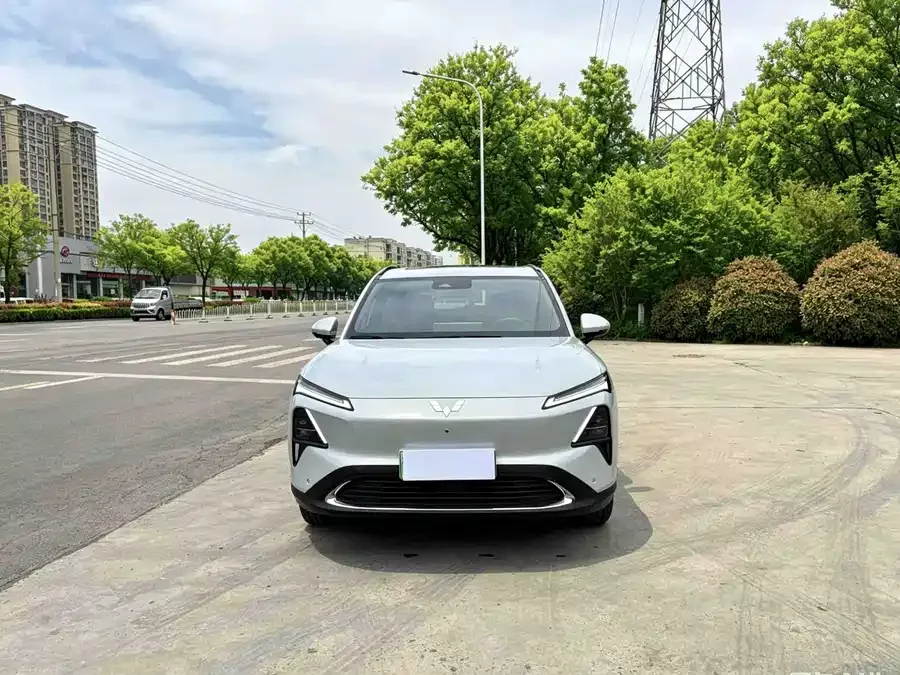 Wuling Starlight S