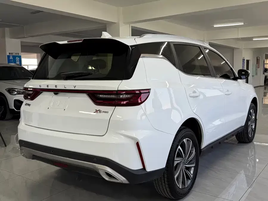 Geely Vision X6