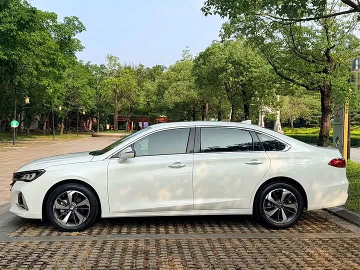 GAC Trumpchi GA6