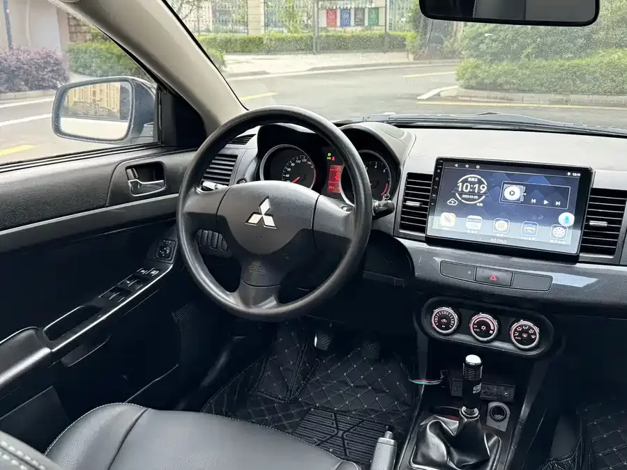 Mitsubishi Wing God