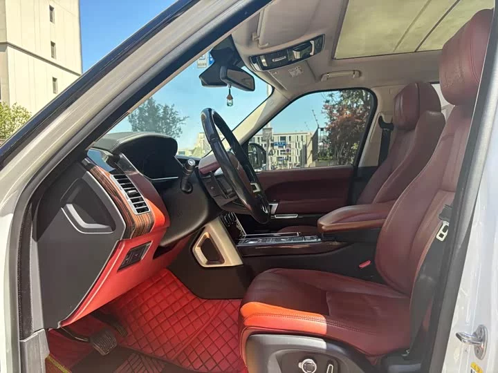 Land Rover range rover