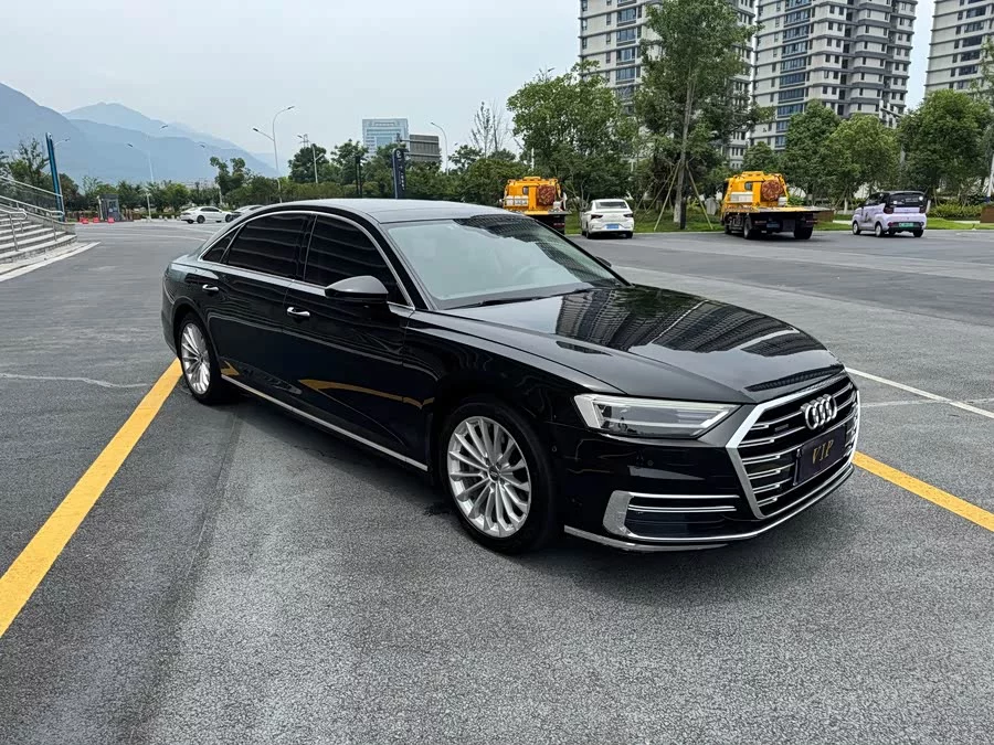 Audi A8