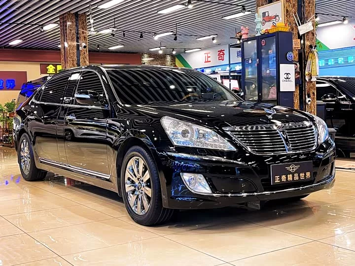 Hyundai Equus