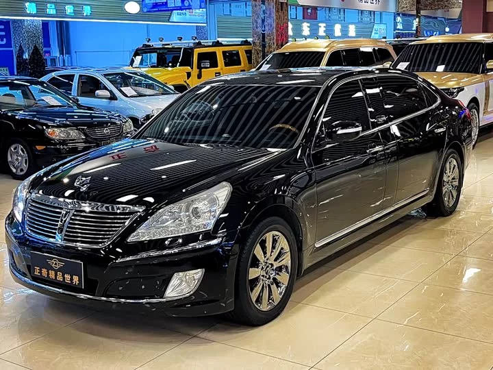 Hyundai Equus