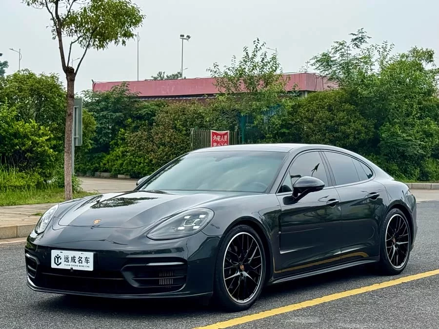 Porsche Panamera