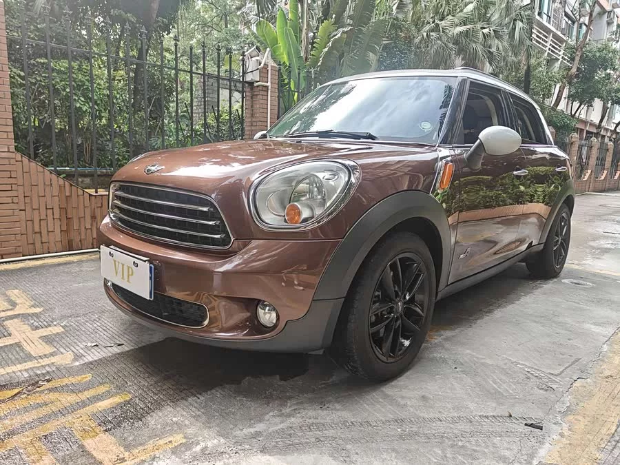 MINI COUNTRYMAN